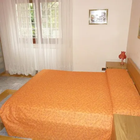 Apartment Alma Rome